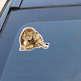 Sticker lion en famille sur une voiture
